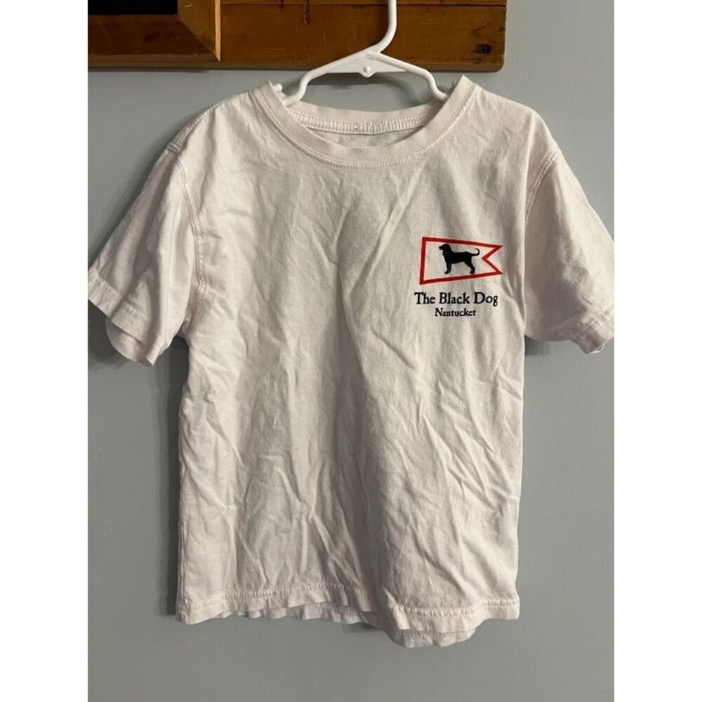The Black Dog Nantucket Boys Size Small T-Shirt